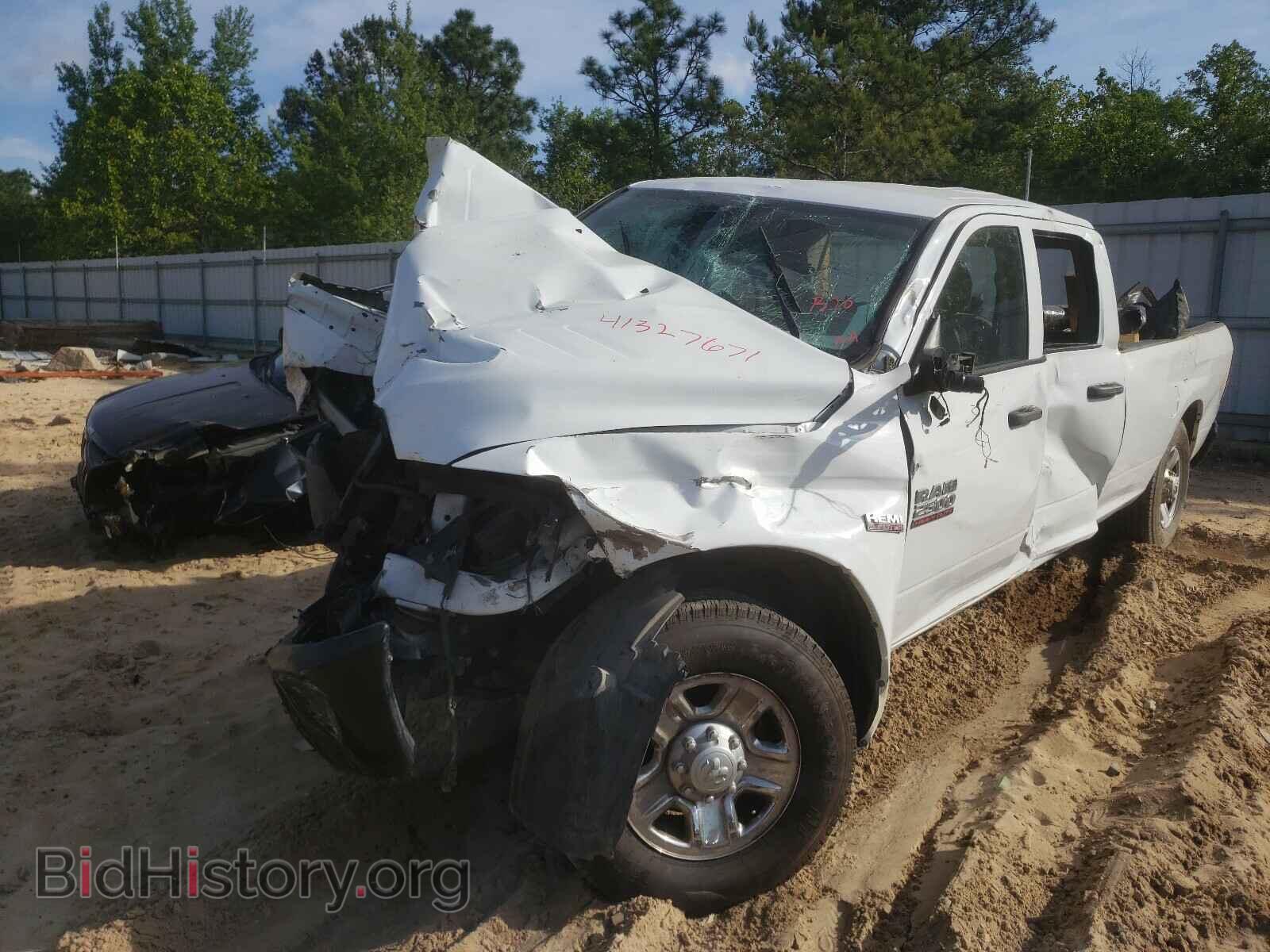 2018 RAM 2500 - VIN: 3C6TR4HT7JG259727 - Photo 2