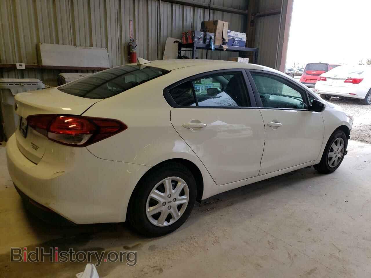2017 KIA FORTE - VIN: 3KPFK4A76HE064022 - Фото 3