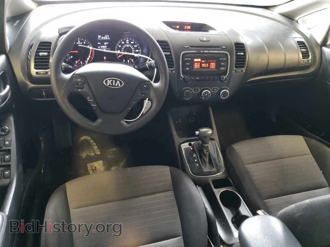 2017 KIA FORTE - VIN: 3KPFK4A76HE064022 - Фото 8