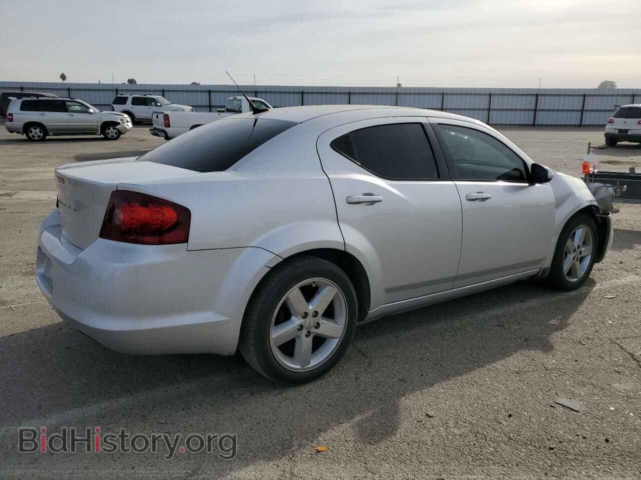 2011 DODGE AVENGER - VIN: 1B3BD2FG2BN552037 - Фото 3