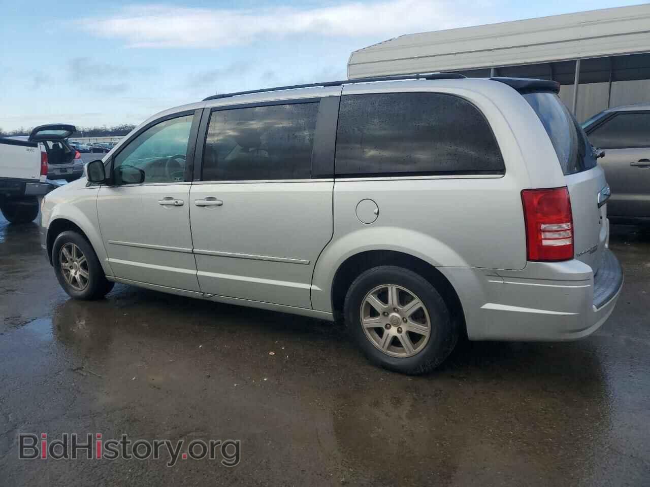 2008 CHRYSLER MINIVAN - VIN: 2A8HR54P38R666938 - Фото 2