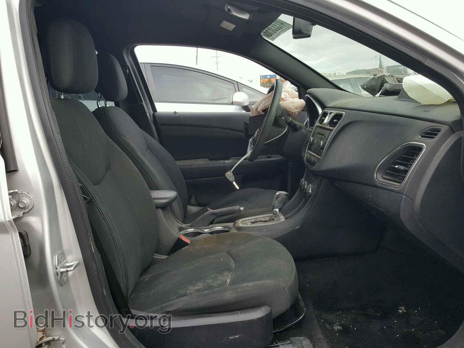 2012 CHRYSLER 200 - VIN: 1C3CCBAG5CN172144 - Фото 5