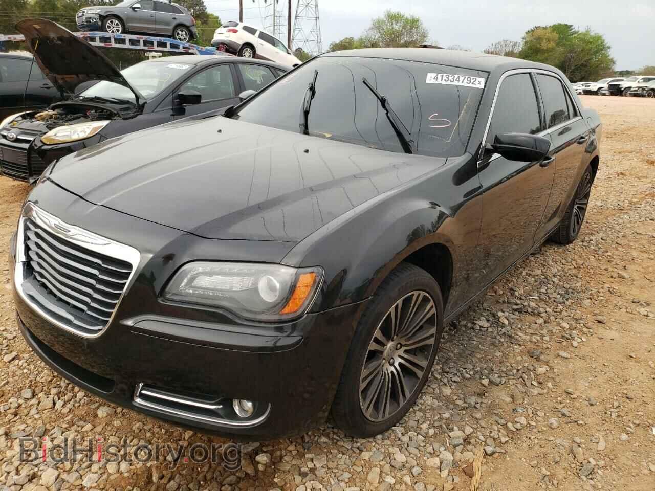 2013 CHRYSLER 300 - VIN: 2C3CCABT5DH703147 - Фото 2
