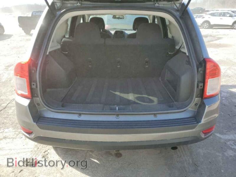 2011 Jeep COMPASS (VIN 1J4NF1FB9BD280476) — фото 6 из 13