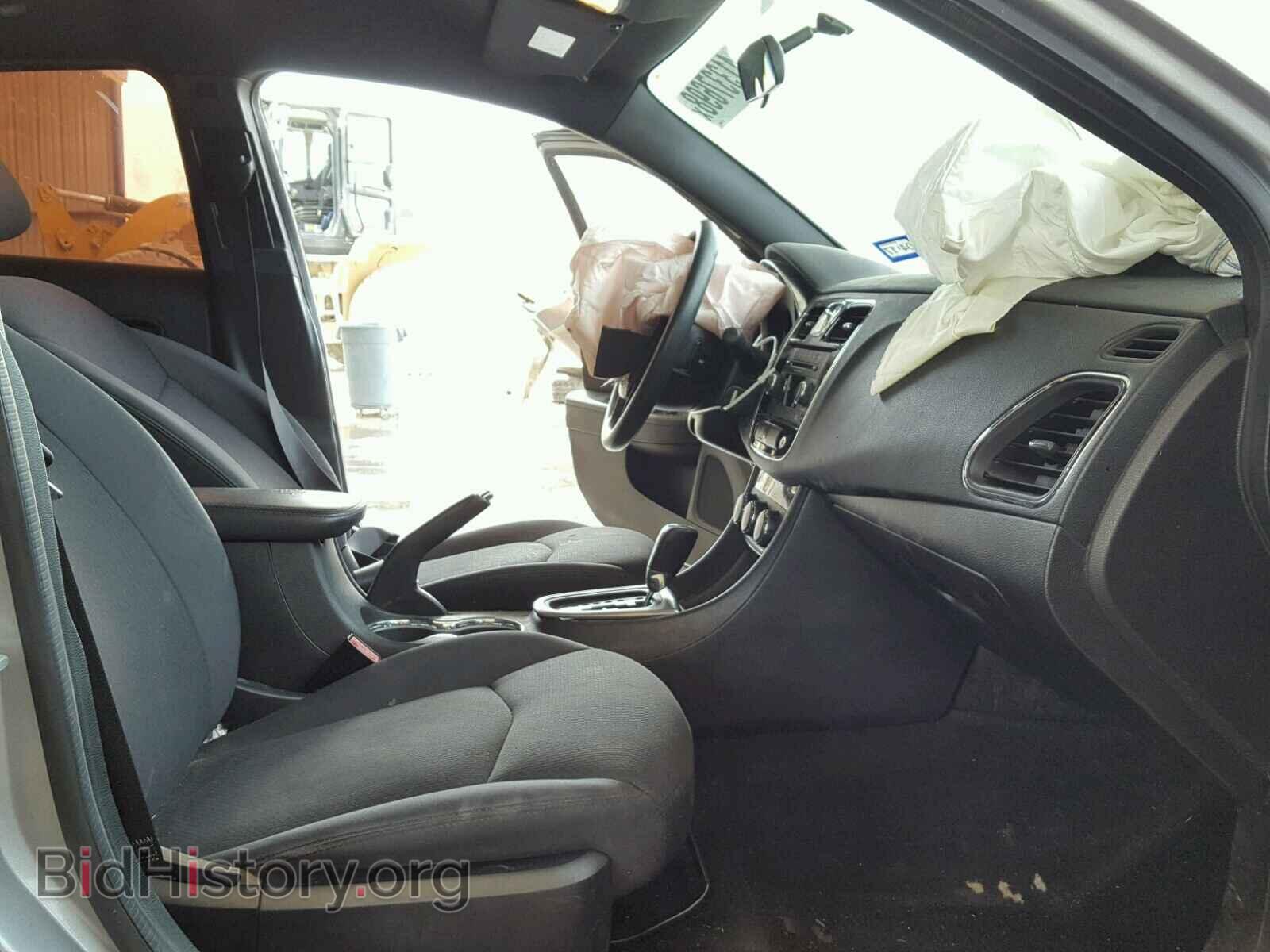 2013 CHRYSLER 200 - VIN: 1C3CCBAB3DN647425 - Photo 5