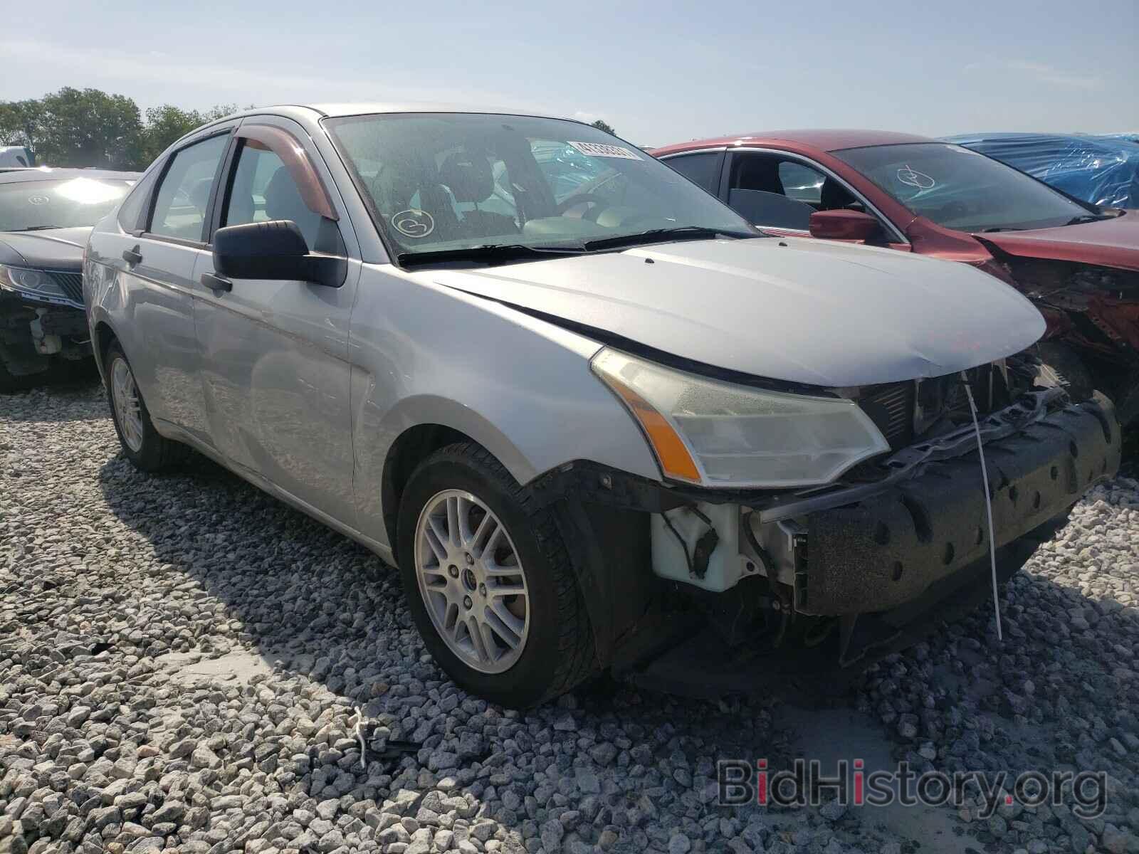 Photo 1FAHP35N69W184395 - FORD FOCUS 2009