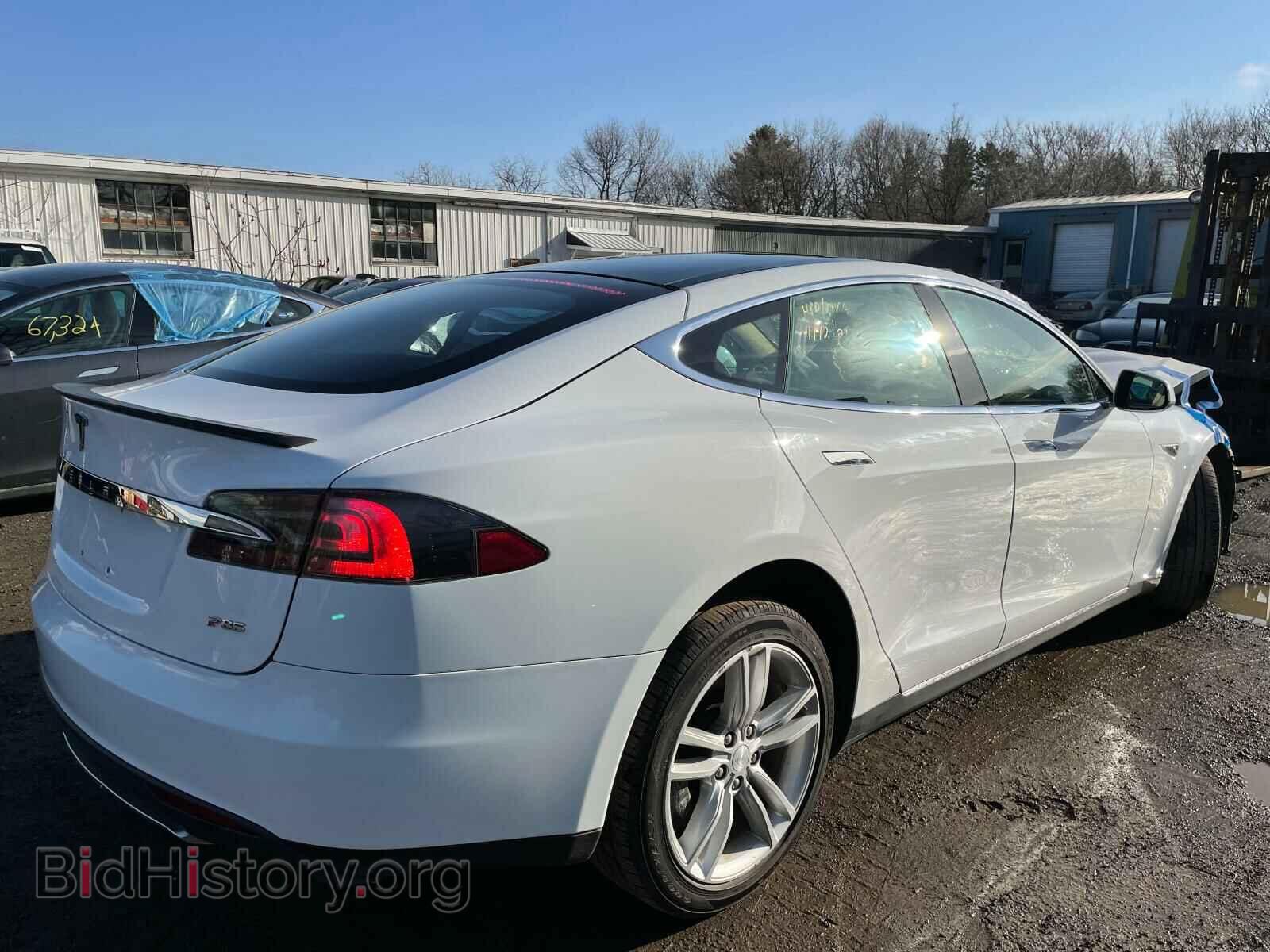 2013 TESLA MODEL S - VIN: 5YJSA1CP9DFP17461 - Фото 4