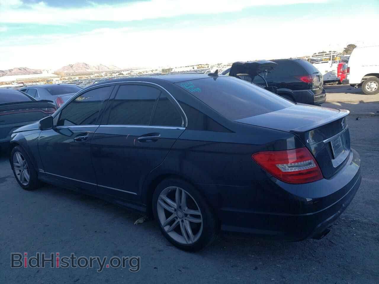 2013 MERCEDES-BENZ C-CLASS - VIN: WDDGF4HB5DA866762 - Фото 2