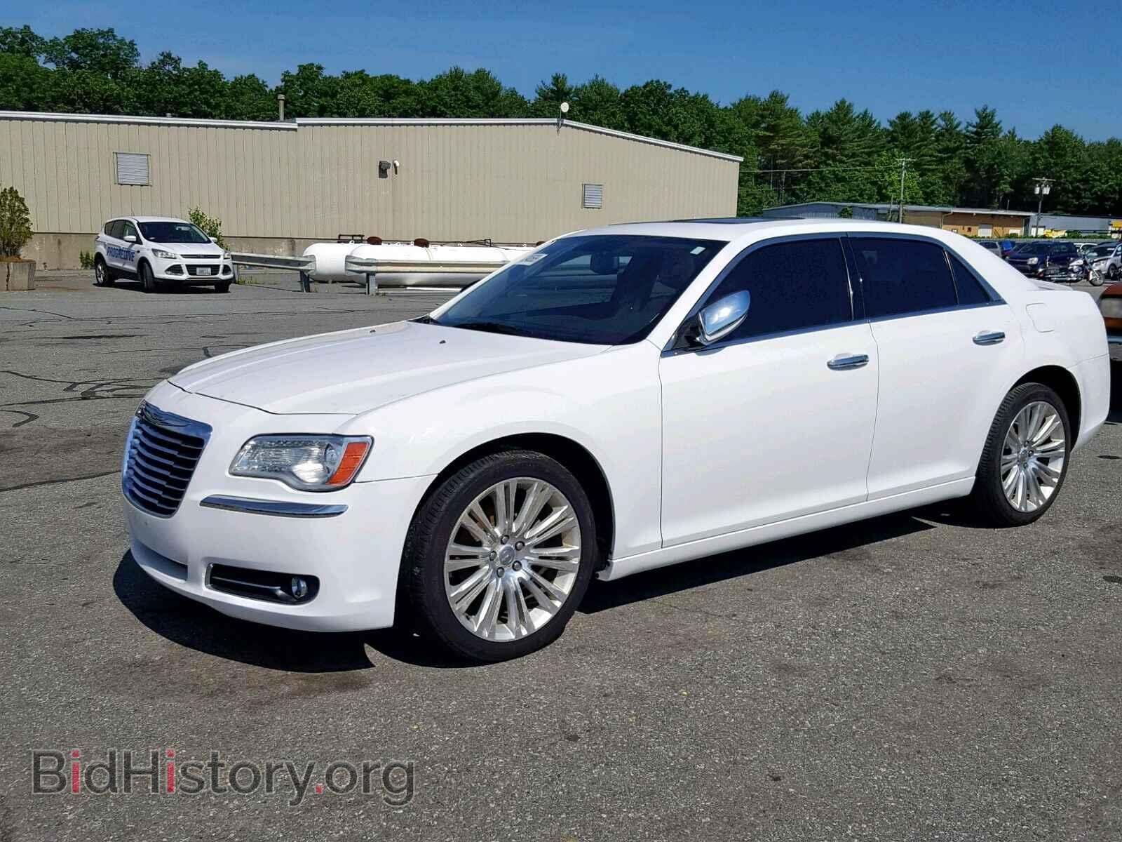 2012 CHRYSLER 300 - VIN: 2C3CCACG5CH210634 - Фото 2