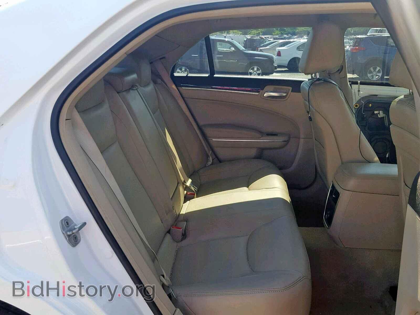 2012 CHRYSLER 300 - VIN: 2C3CCACG5CH210634 - Фото 6