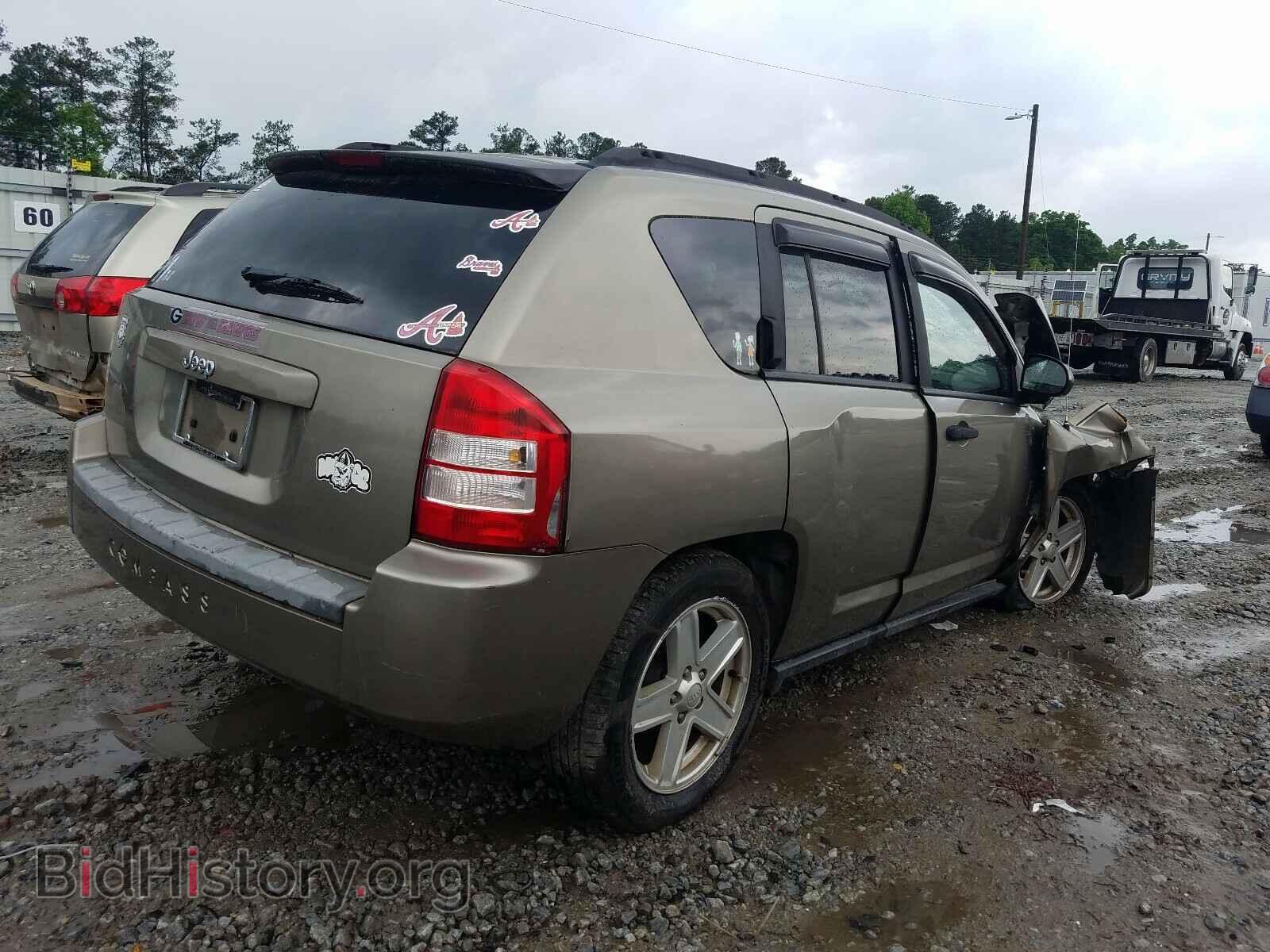 2007 JEEP COMPASS - VIN: 1J8FT47097D298963 - Photo 4