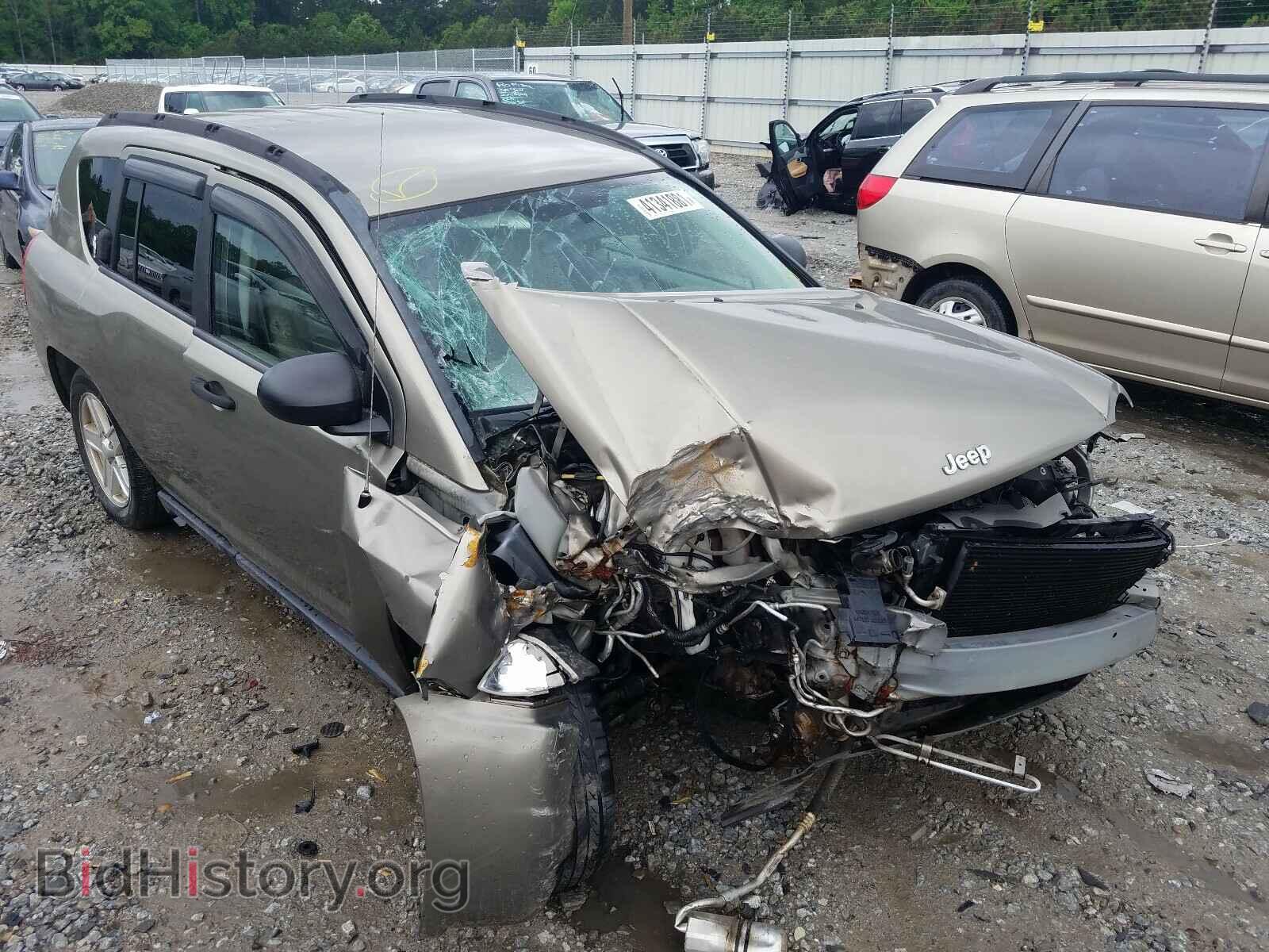 2007 JEEP COMPASS - VIN: 1J8FT47097D298963 - Photo 9