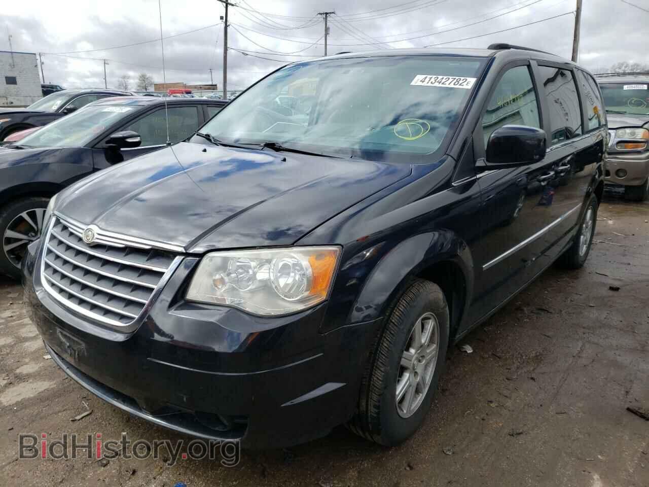 2010 CHRYSLER MINIVAN - VIN: 2A4RR5D1XAR319758 - Фото 2