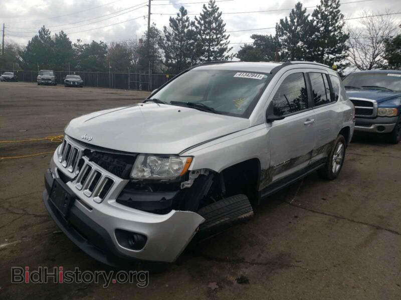 2011 Jeep COMPASS (VIN 1J4NF1FB3BD264838) — photo 2 of 10