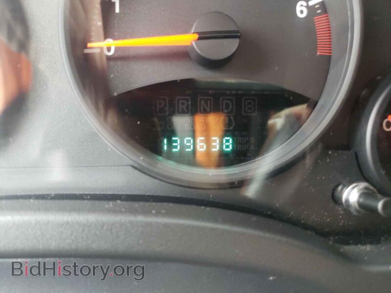 2011 Jeep COMPASS (VIN 1J4NF1FB3BD264838) — photo 8 of 10