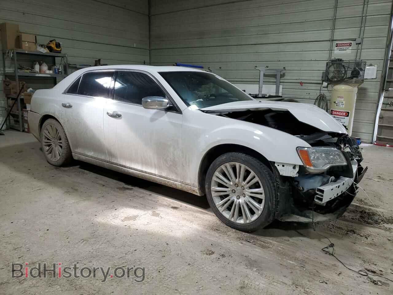 2011 CHRYSLER 300 - VIN: 2C3CA6CT4BH592735 - Фото 4