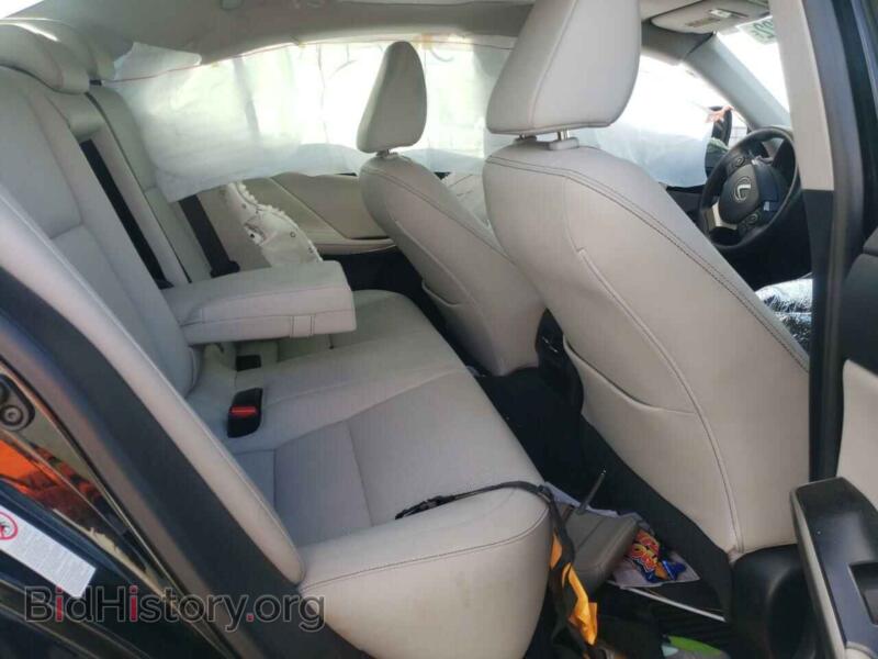 2014 Lexus IS (VIN JTHBE1D25E5001102) — фото 6 из 10