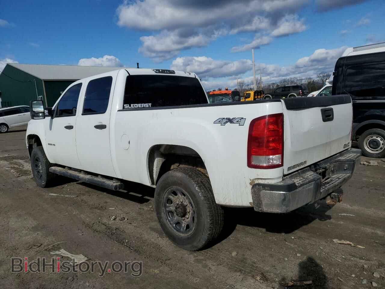 2013 GMC SIERRA - VIN: 1GT12ZC80DF199459 - Фото 2
