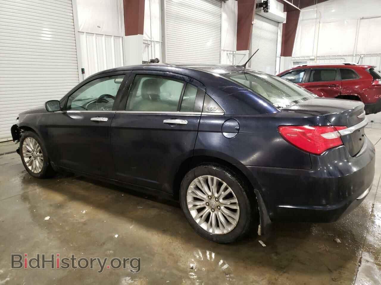 2011 CHRYSLER 200 - VIN: 1C3BC2FG5BN582591 - Фото 2