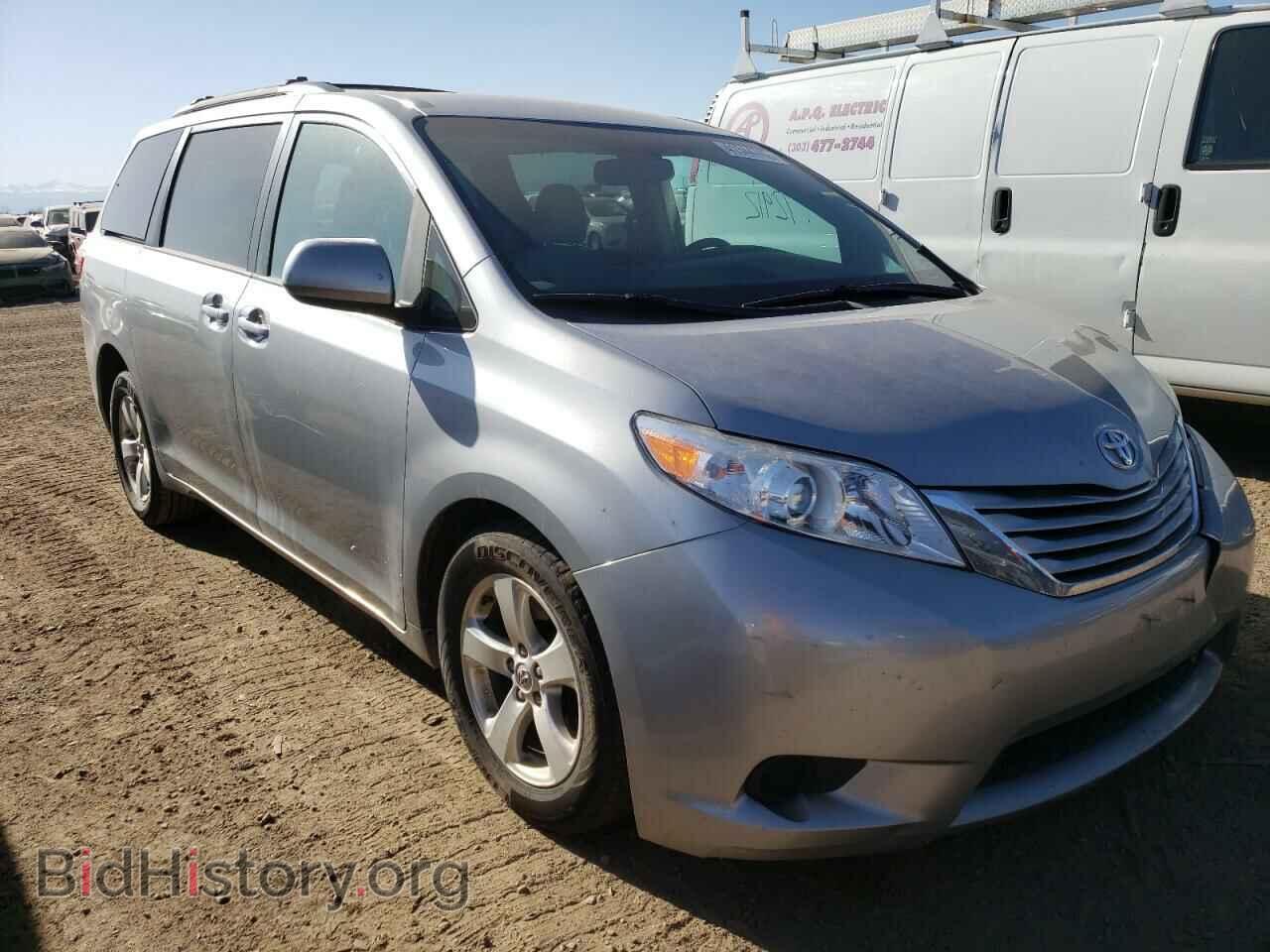 Photo 5TDKZ3DC5HS797522 - TOYOTA SIENNA 2017