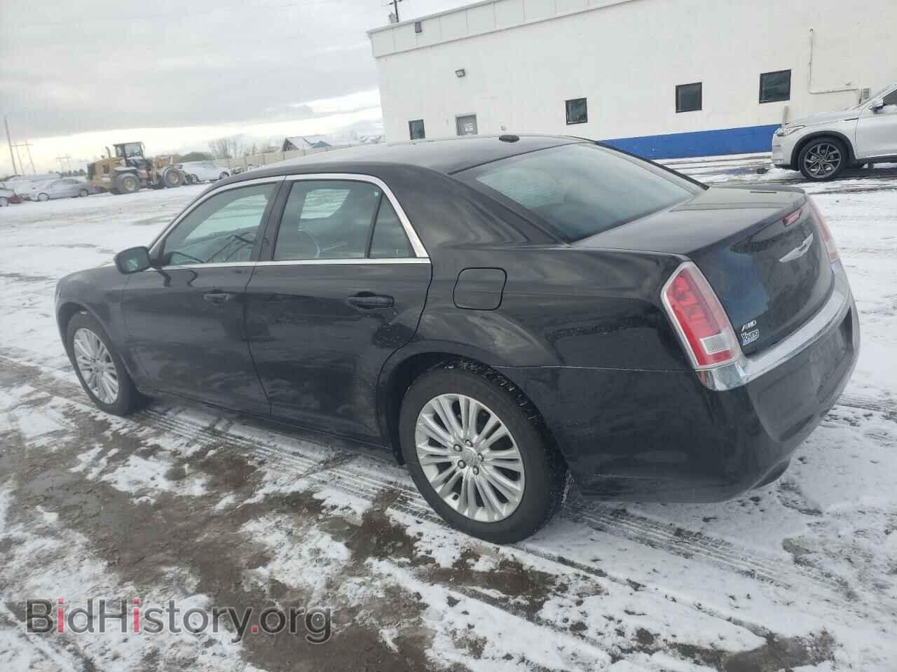 2014 CHRYSLER 300 - VIN: 2C3CCARG9EH140923 - Фото 2