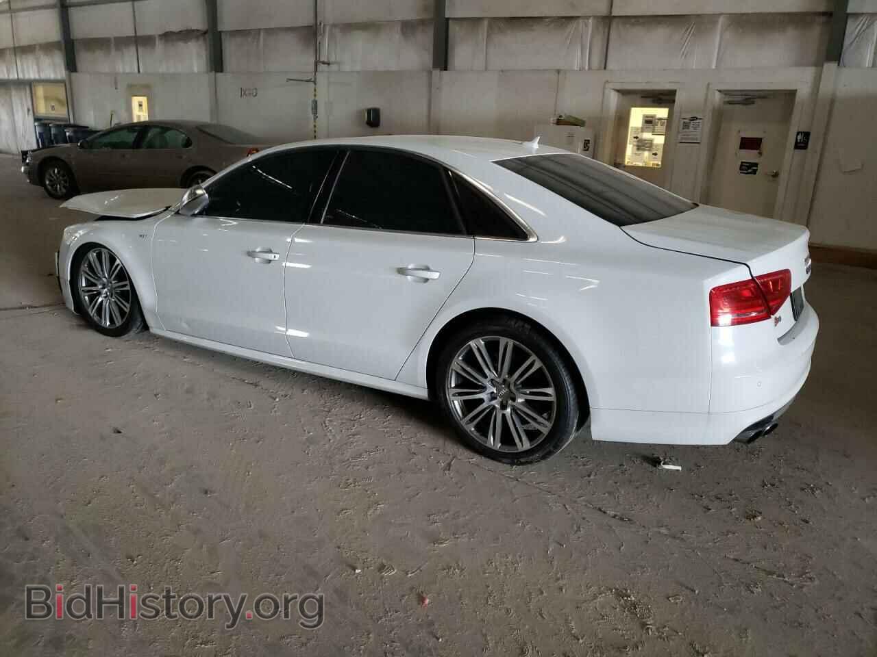 2014 AUDI S8 - VIN: WAUD2AFD9EN011582 - Фото 2