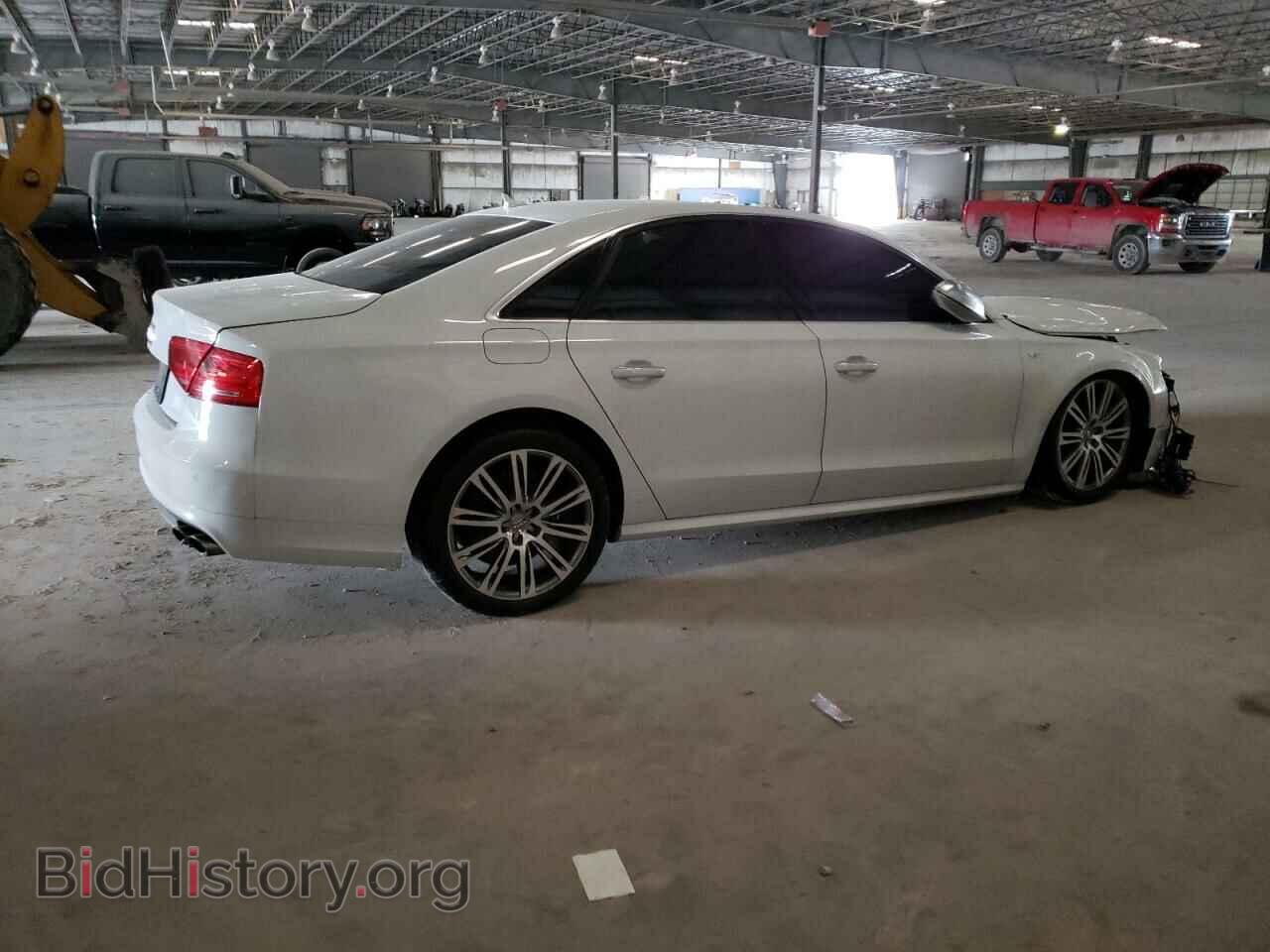 2014 AUDI S8 - VIN: WAUD2AFD9EN011582 - Фото 3