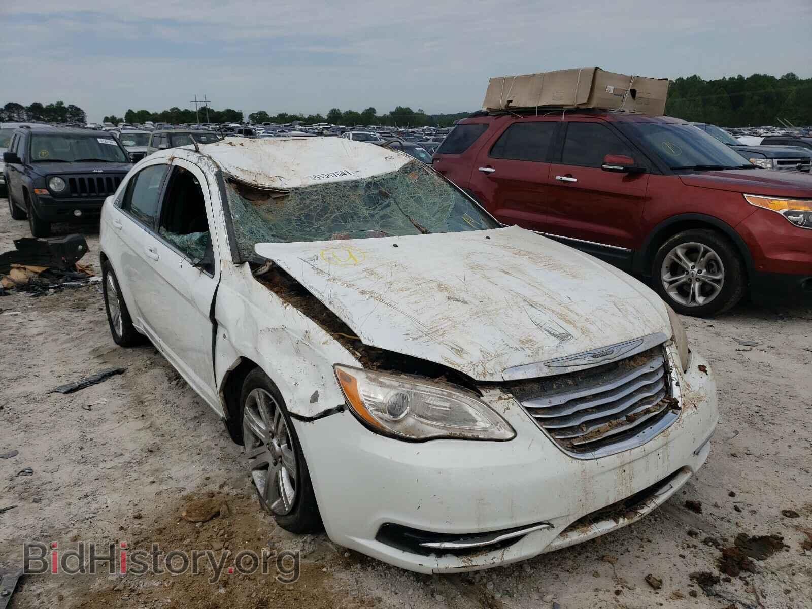 Photo 1C3BC1FB9BN614554 - CHRYSLER 200 2011