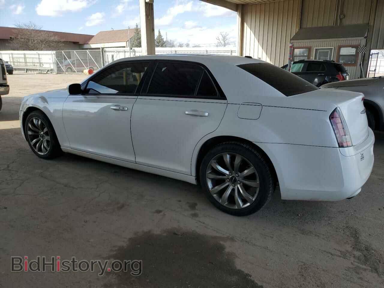 2014 CHRYSLER 300 - VIN: 2C3CCABG5EH375216 - Фото 2