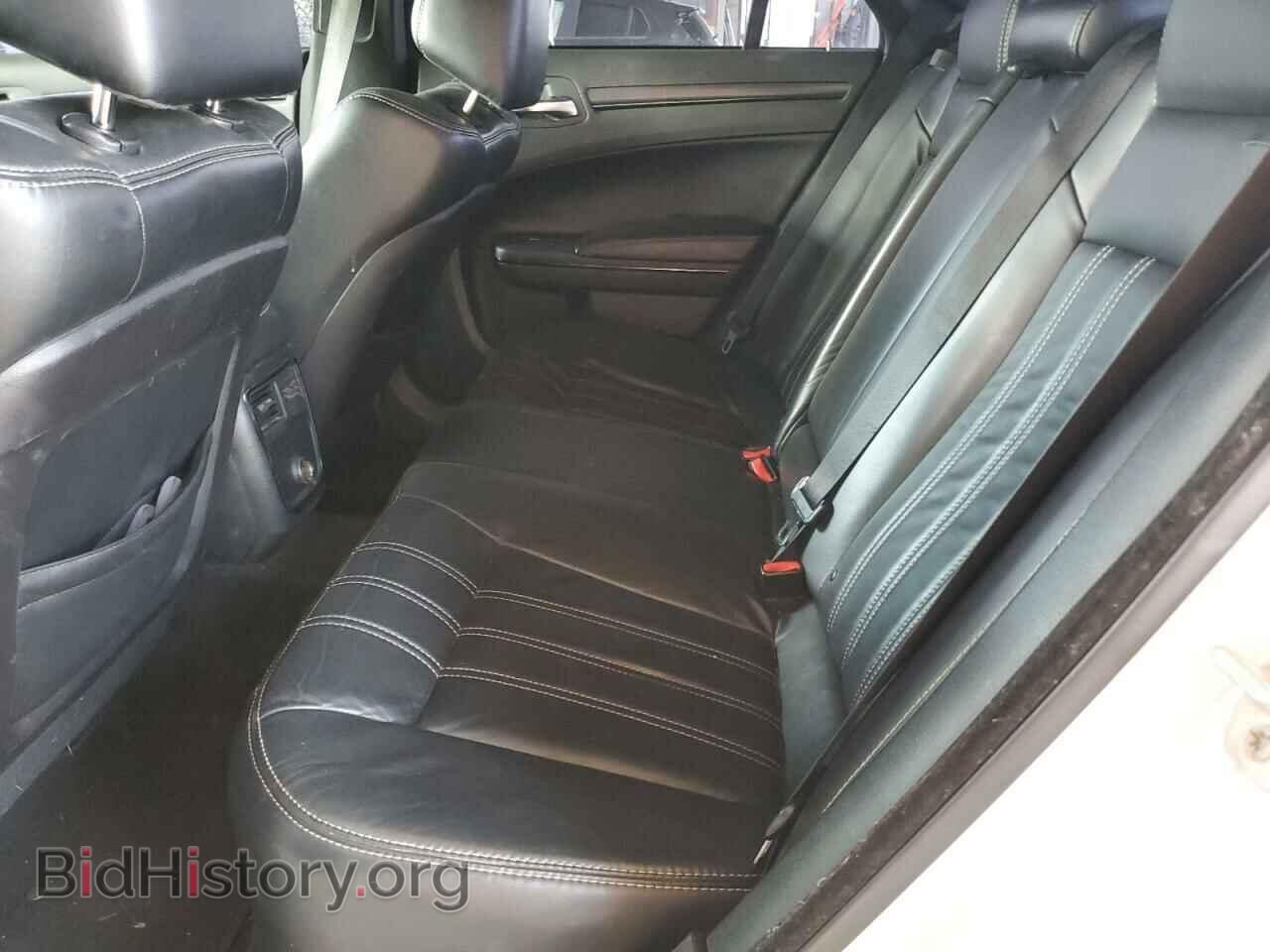 2014 CHRYSLER 300 - VIN: 2C3CCABG5EH375216 - Фото 10