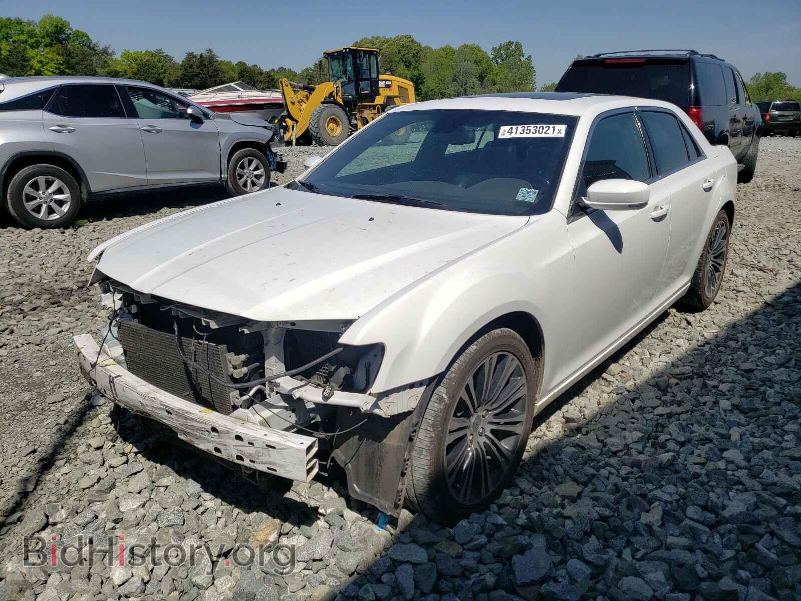 2012 CHRYSLER 300 - VIN: 2C3CCABG4CH140383 - Фото 2