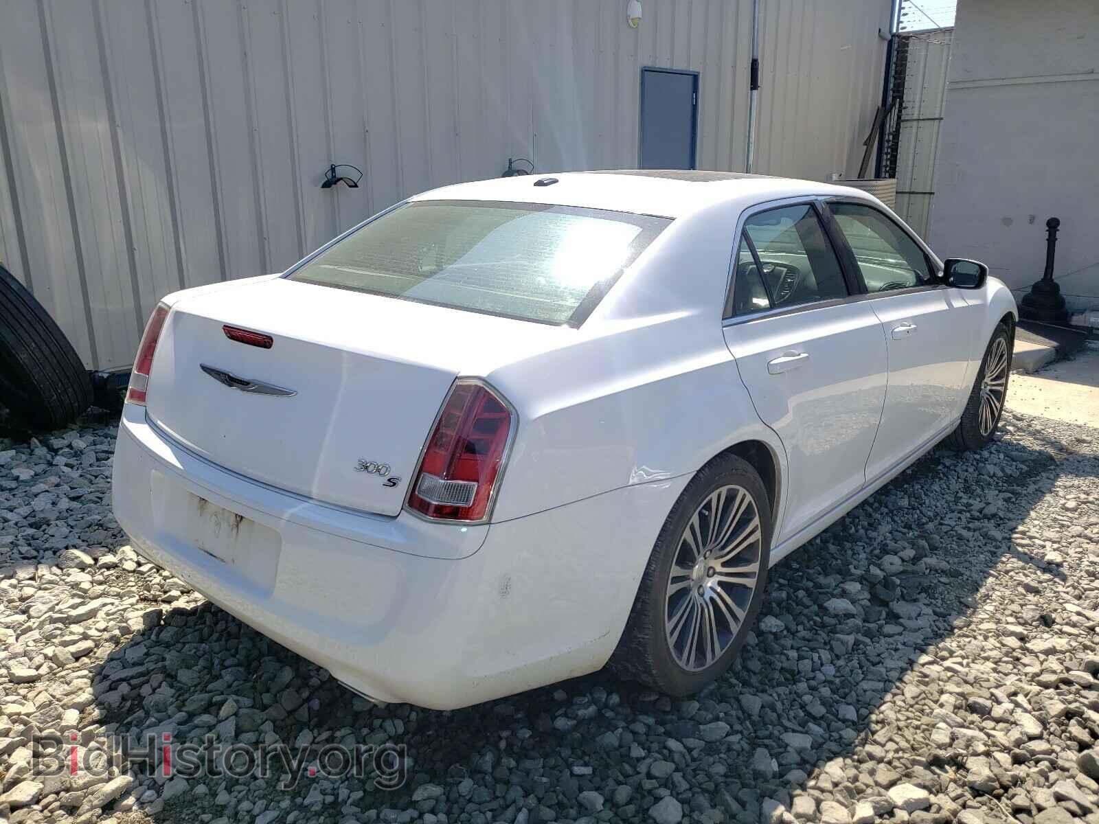 2012 CHRYSLER 300 - VIN: 2C3CCABG4CH140383 - Фото 4
