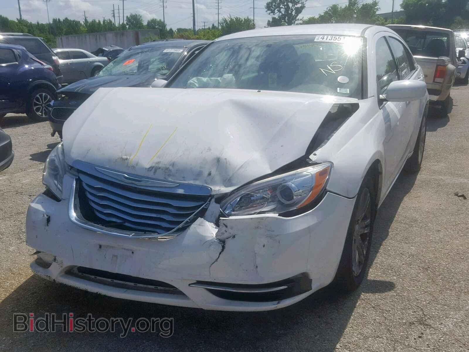 2013 CHRYSLER 200 - VIN: 1C3CCBAB1DN705886 - Photo 2