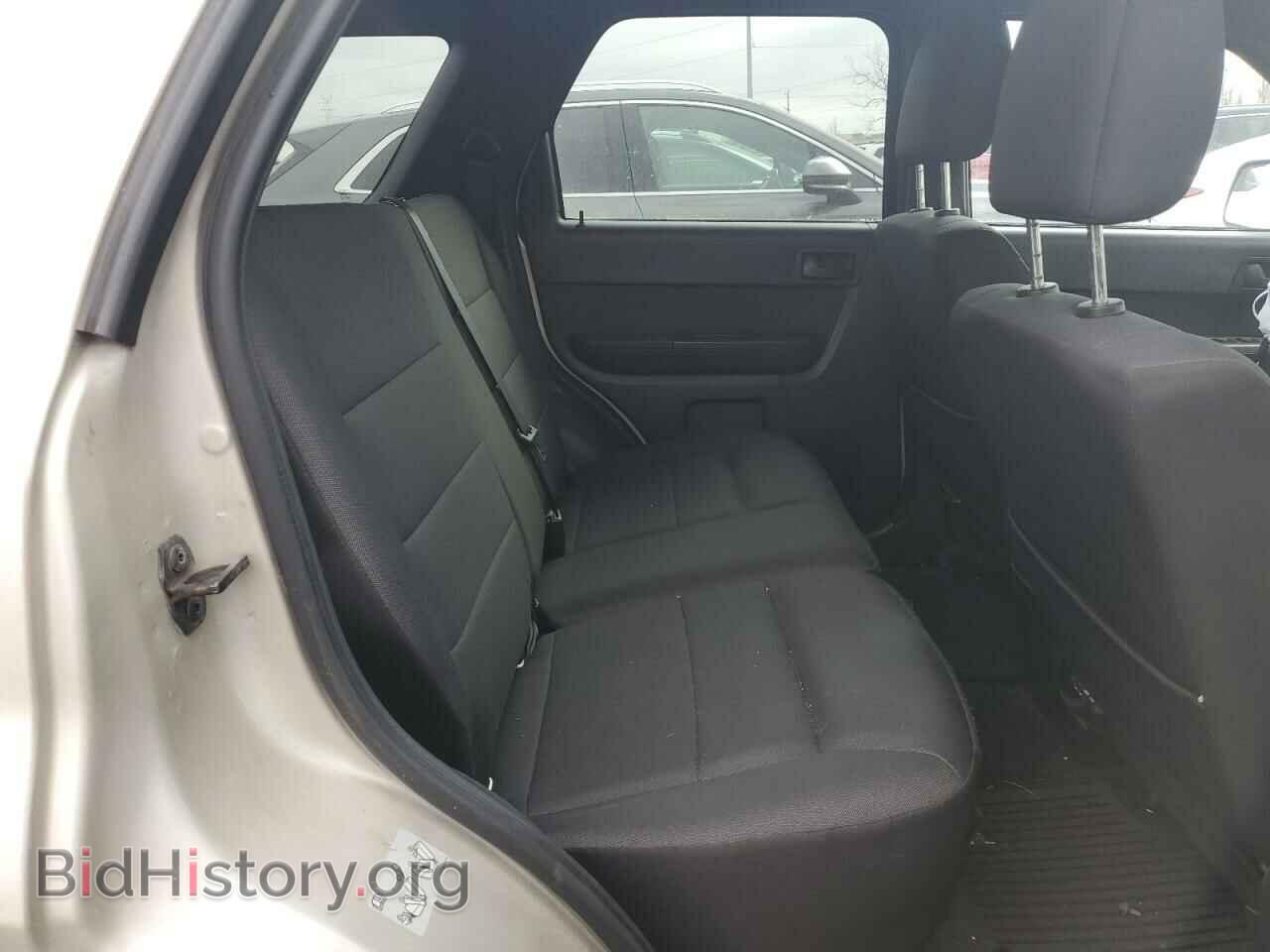 2011 FORD ESCAPE - VIN: 1FMCU0D73BKB12416 - Фото 10
