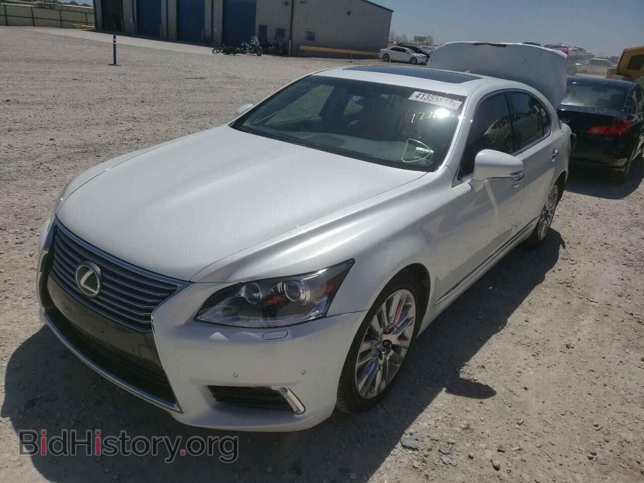 2014 LEXUS LS460 - VIN: JTHBL5EF7E5127086 - Photo 2