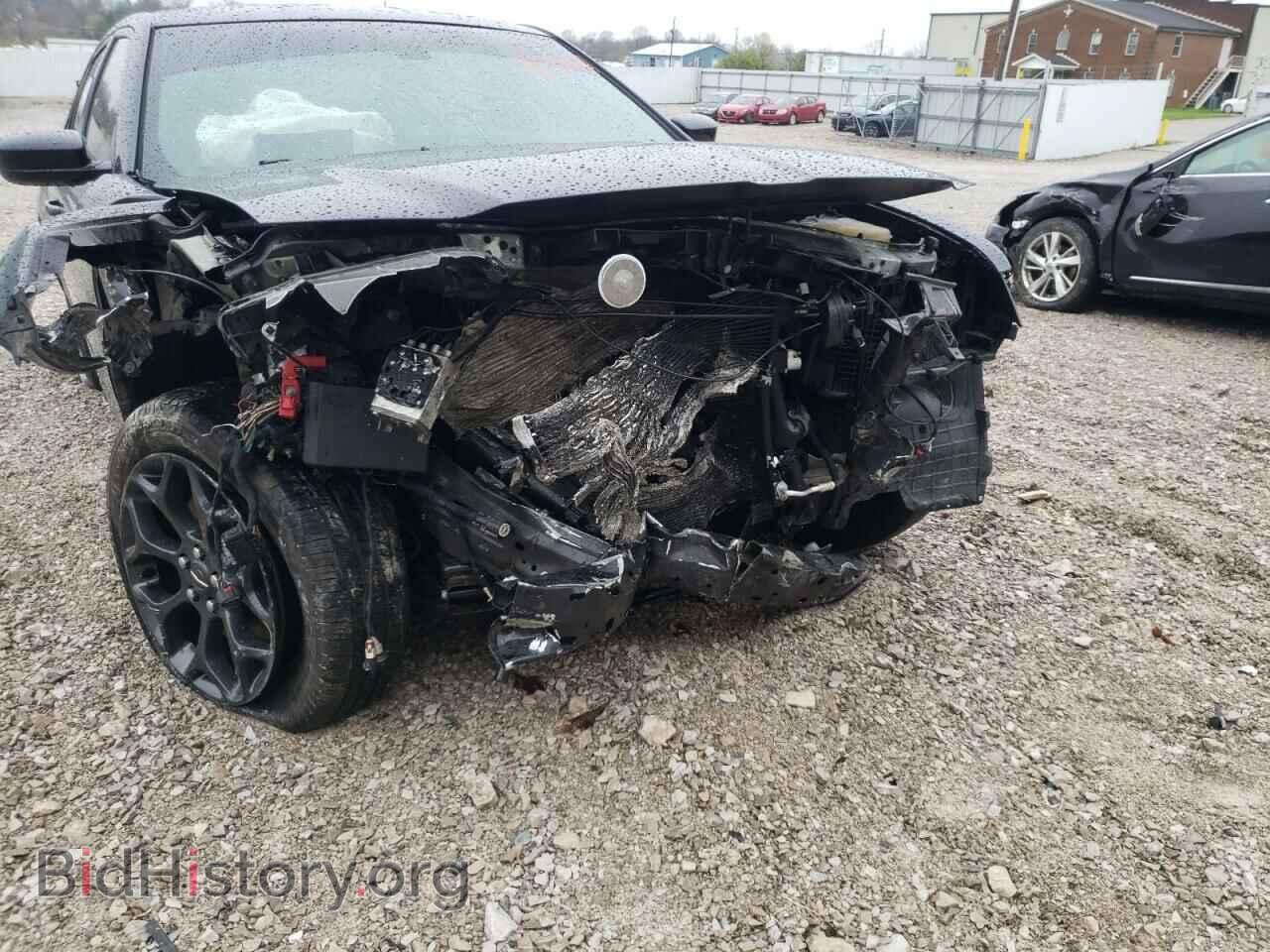 2019 CHRYSLER 300 - VIN: 2C3CCAGG6KH648619 - Фото 9