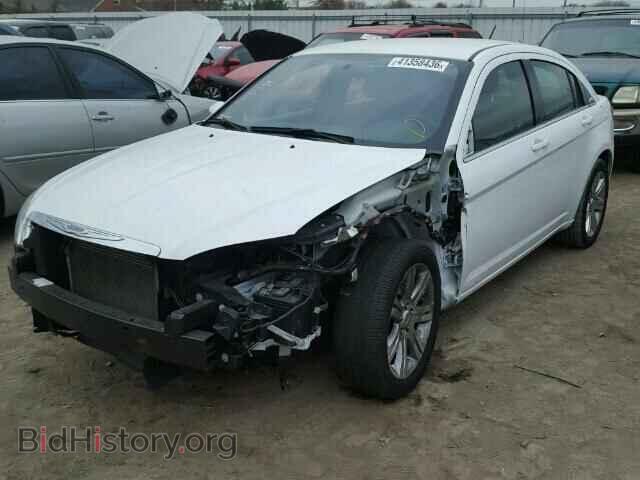 2013 CHRYSLER 200 - VIN: 1C3CCBAB0DN762094 - Фото 2