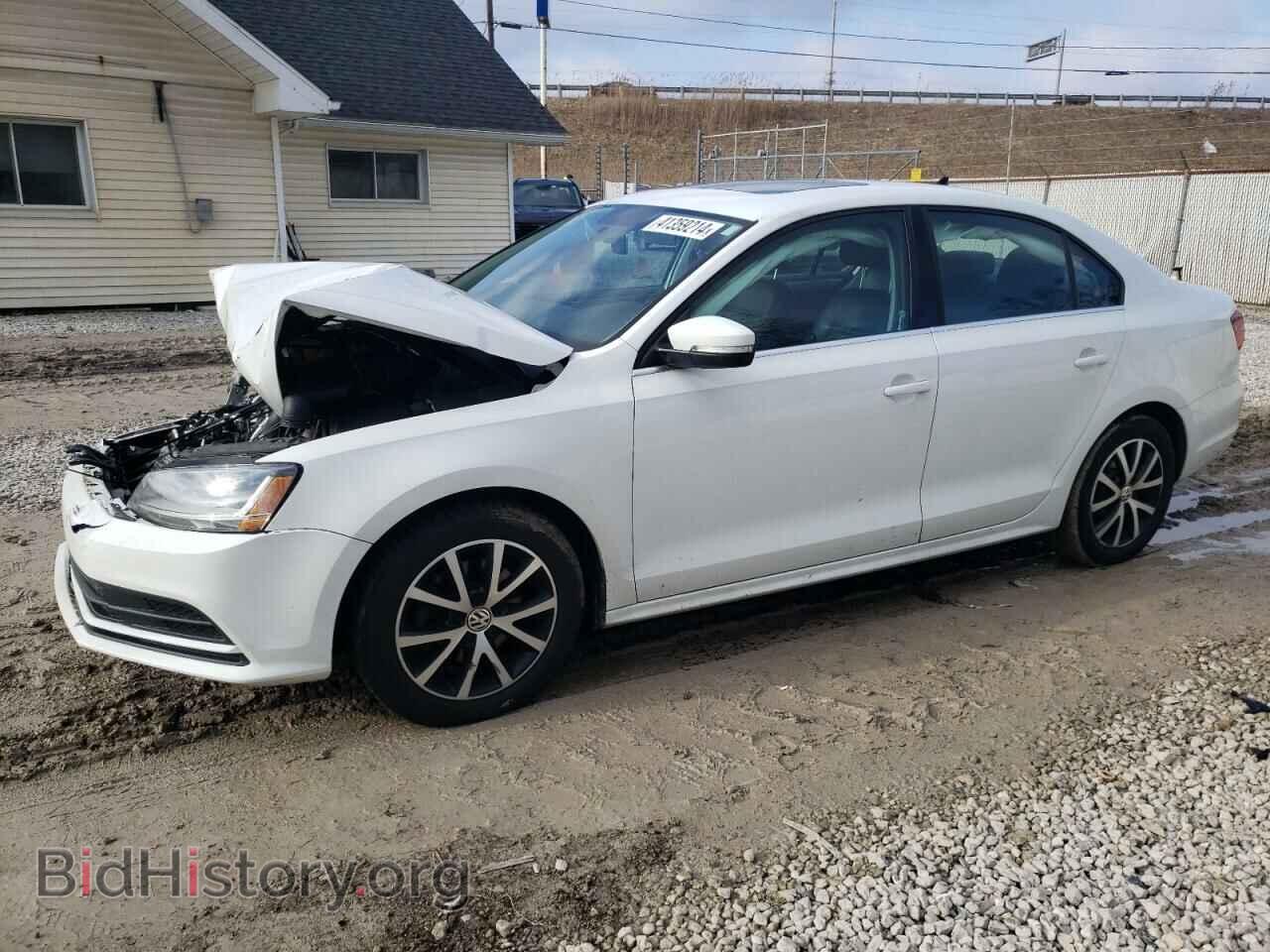 Фотография 3VWDB7AJ4HM261133 - VOLKSWAGEN JETTA 2017