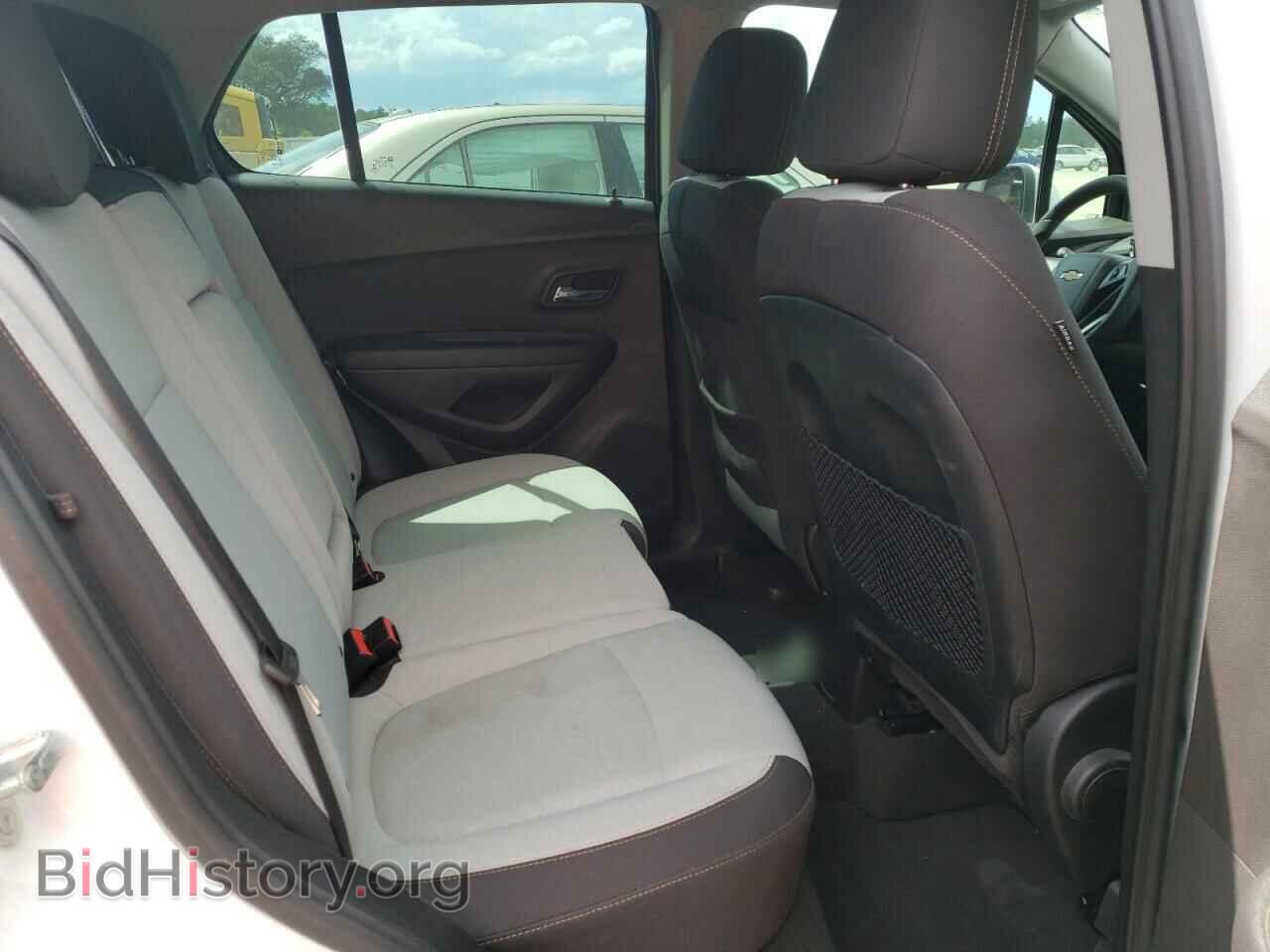 2017 CHEVROLET TRAX - VIN: 3GNCJKSB8HL204300 - Фото 6