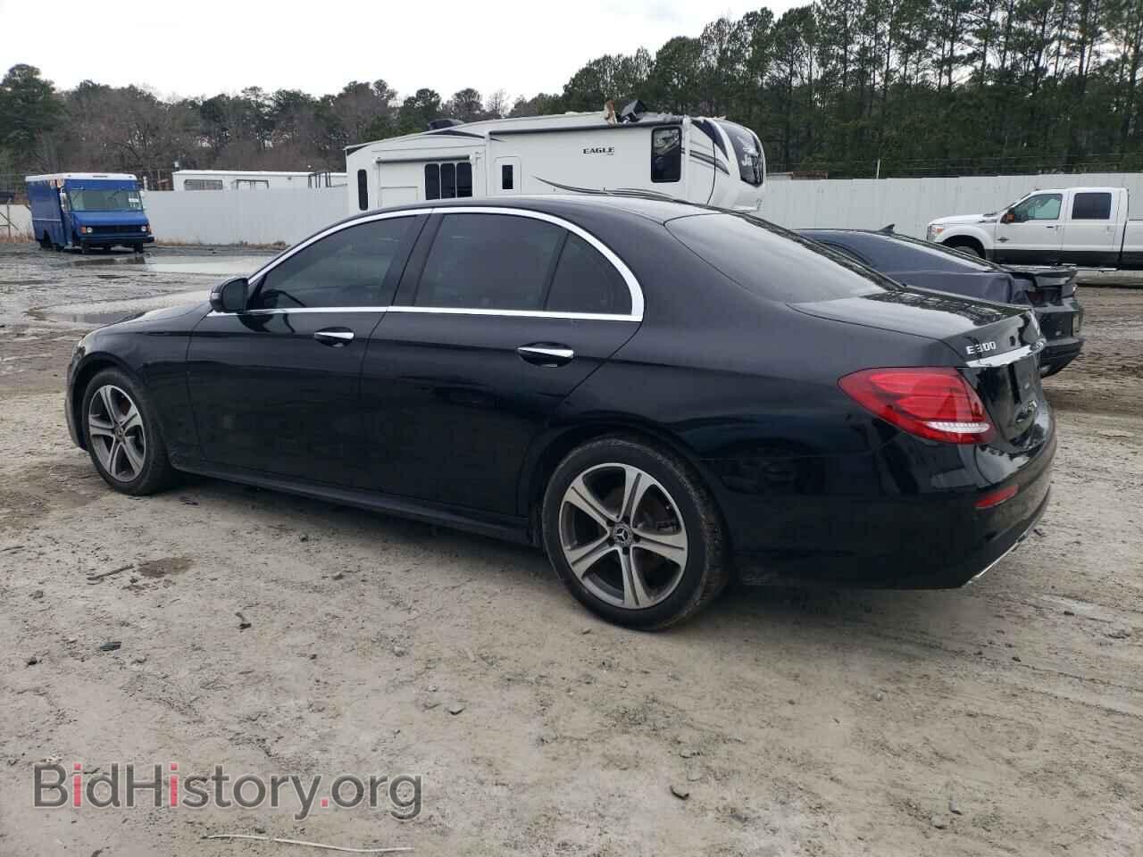 2019 MERCEDES-BENZ E-CLASS - VIN: WDDZF4KB7KA542419 - Фото 2