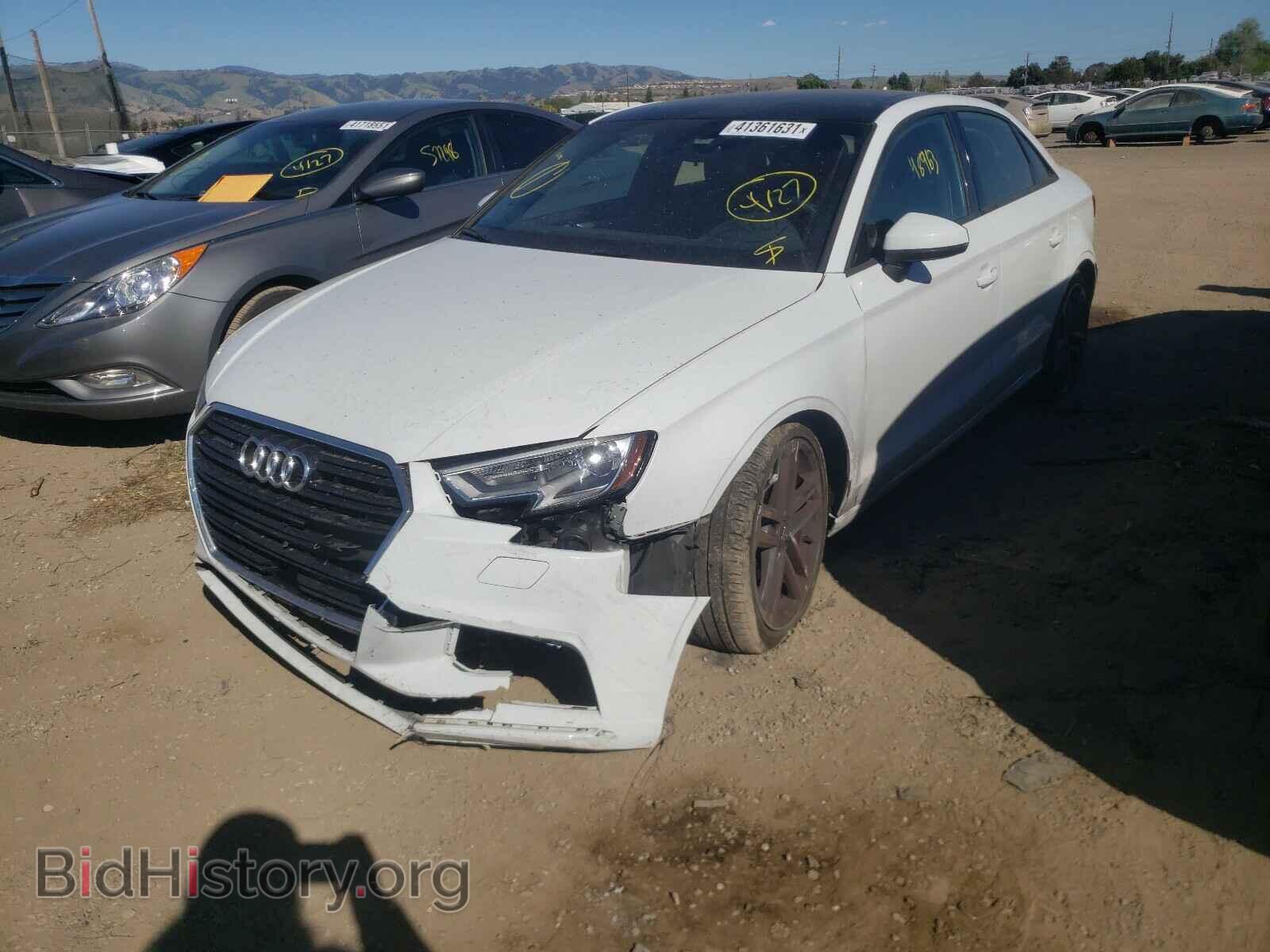 2017 AUDI A3 - VIN: WAUB8GFF7H1012865 - Фото 2