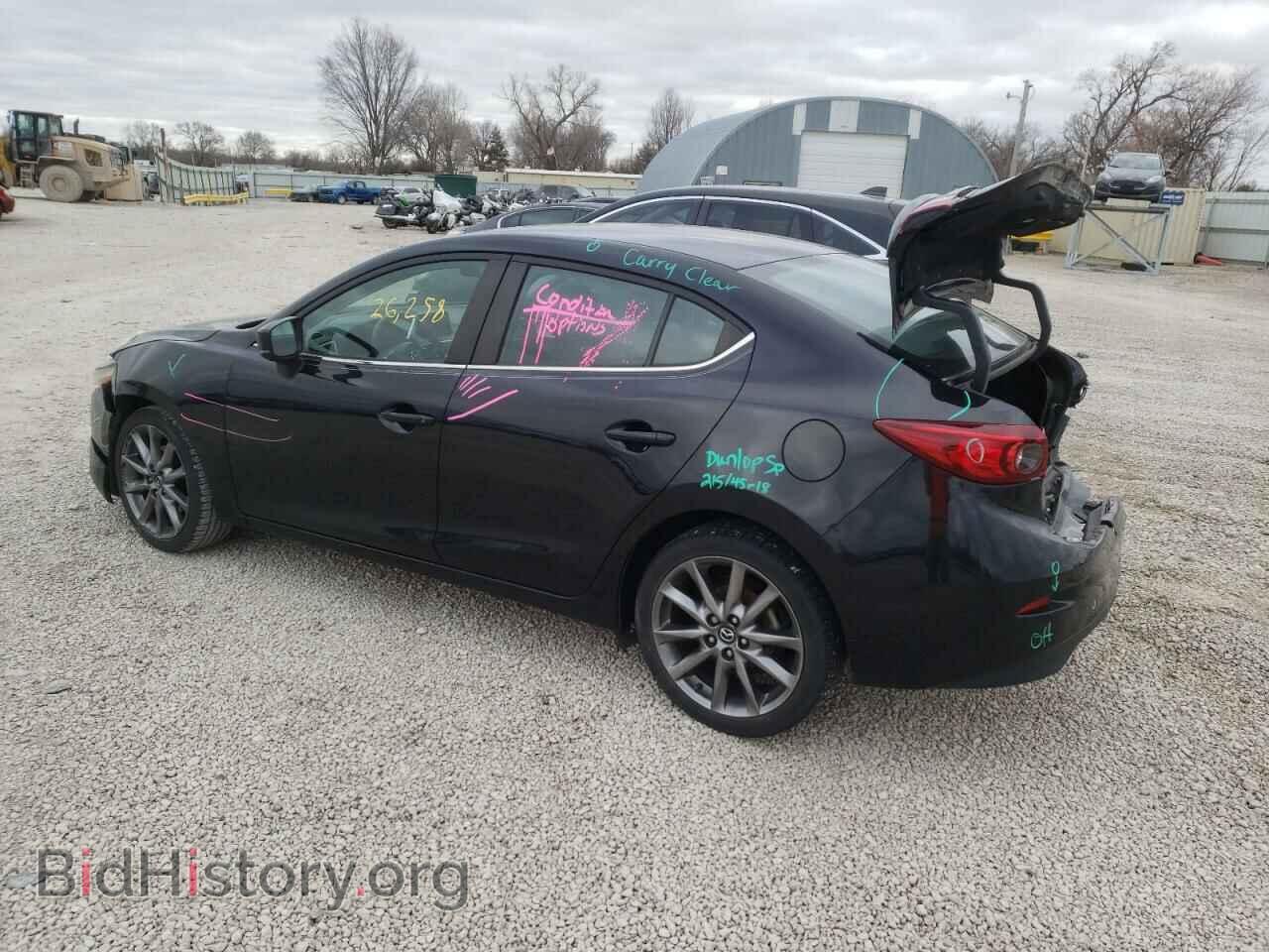 2018 MAZDA 3 - VIN: 3MZBN1V31JM256761 - Фото 2