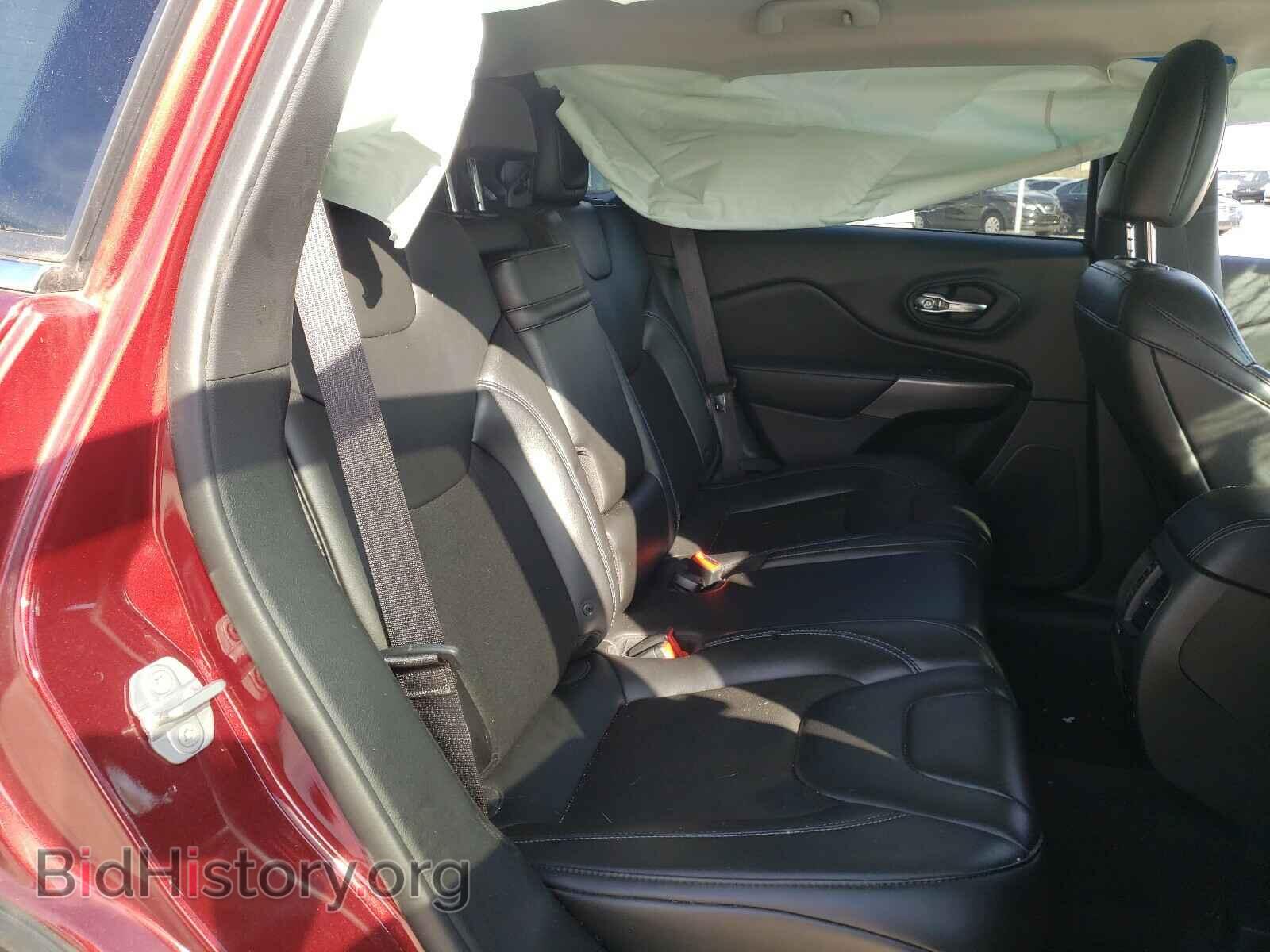 2019 JEEP CHEROKEE - VIN: 1C4PJLLB1KD201945 - Фото 6