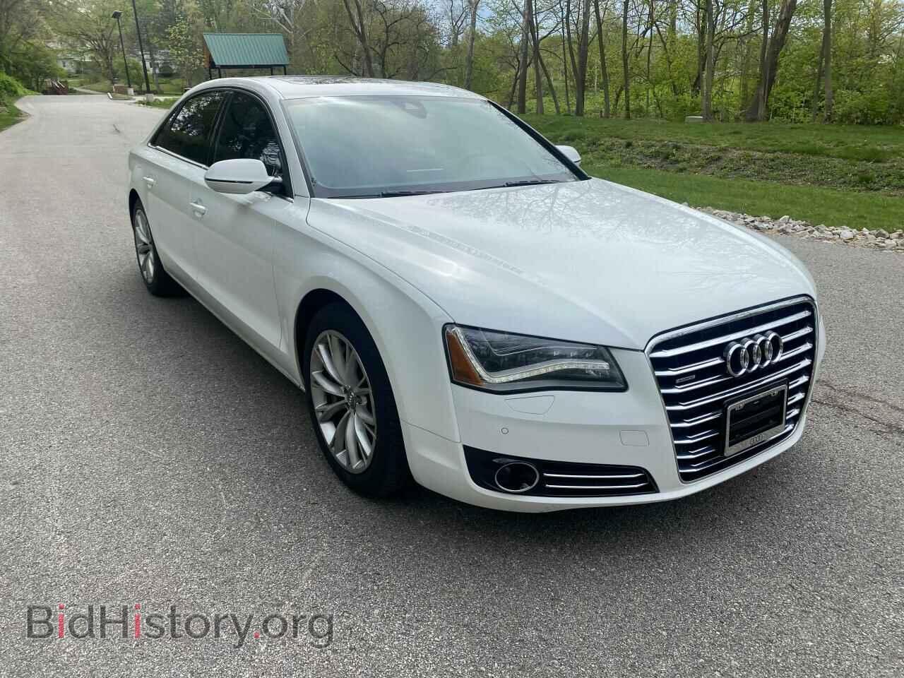 Photo WAURVAFD7BN026560 - AUDI A8 2011