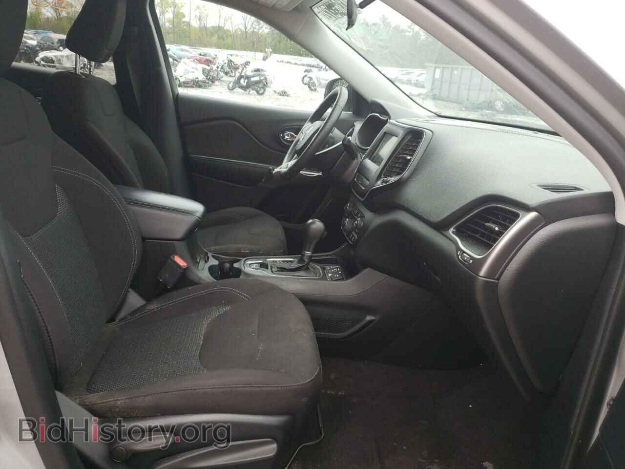 2019 JEEP CHEROKEE - VIN: 1C4PJLCB1KD220298 - Фото 5
