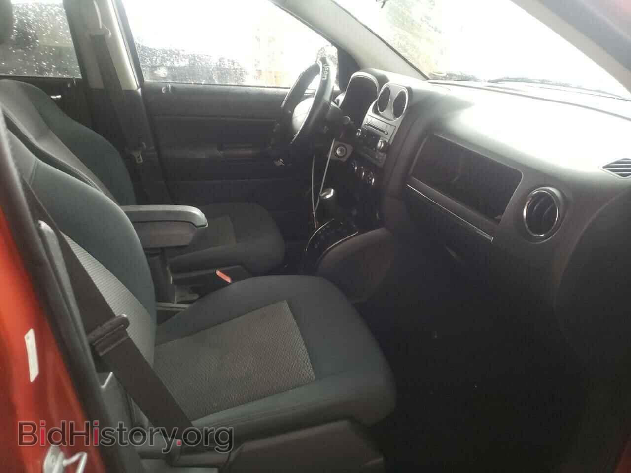 2010 JEEP COMPASS - VIN: 1J4NT4FB1AD549207 - Photo 5
