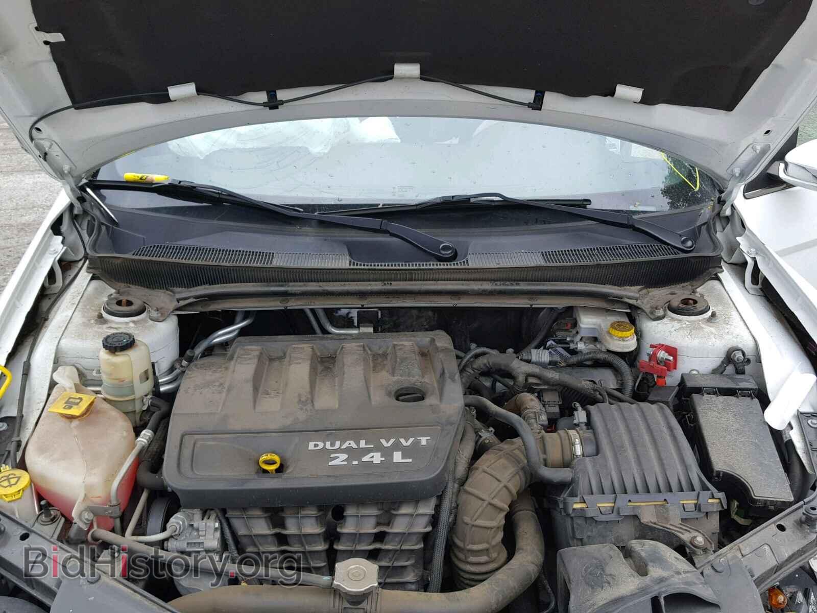 2012 CHRYSLER 200 - VIN: 1C3CCBCB0CN257796 - Photo 7