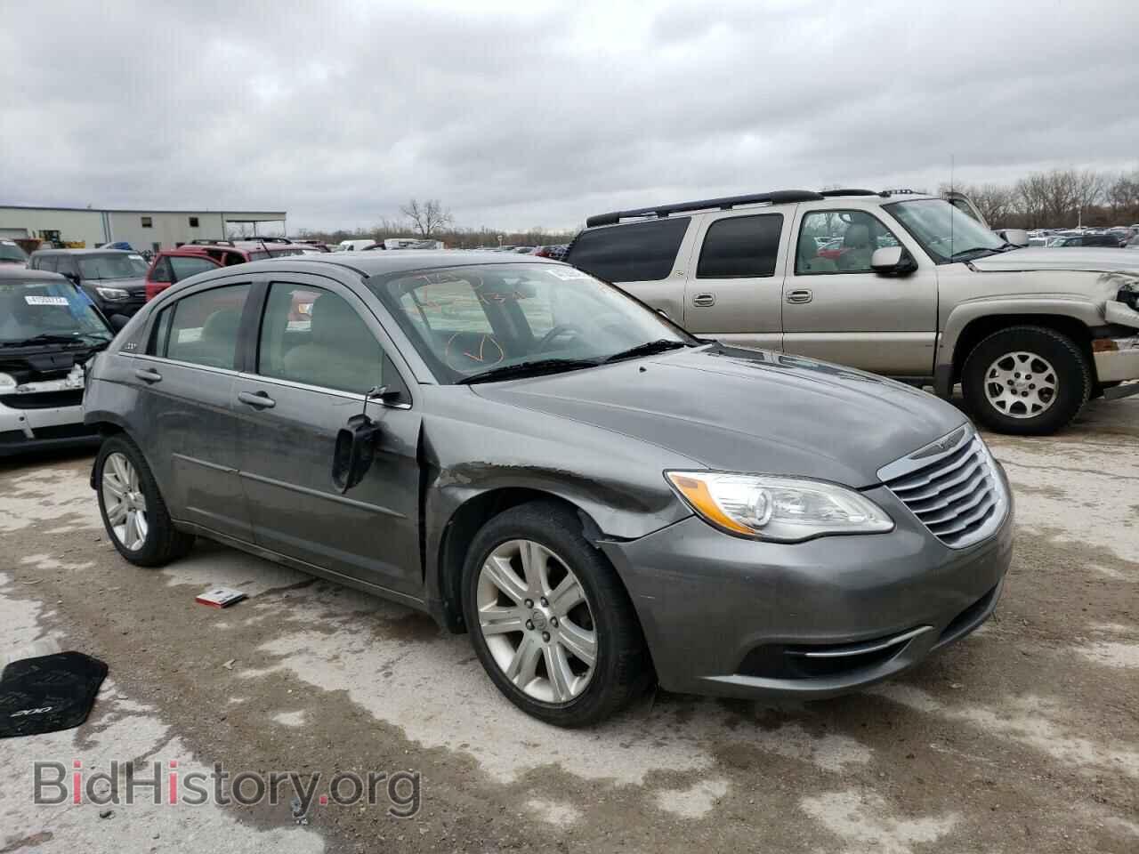 Photo 1C3CCBBB8DN704331 - CHRYSLER 200 2013