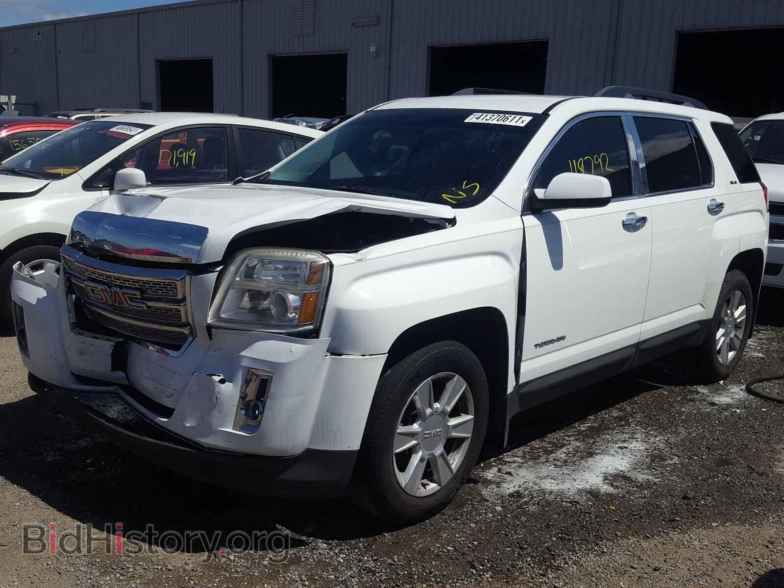2011 GMC TERRAIN - VIN: 2CTALSEC5B6438294 - Photo 2