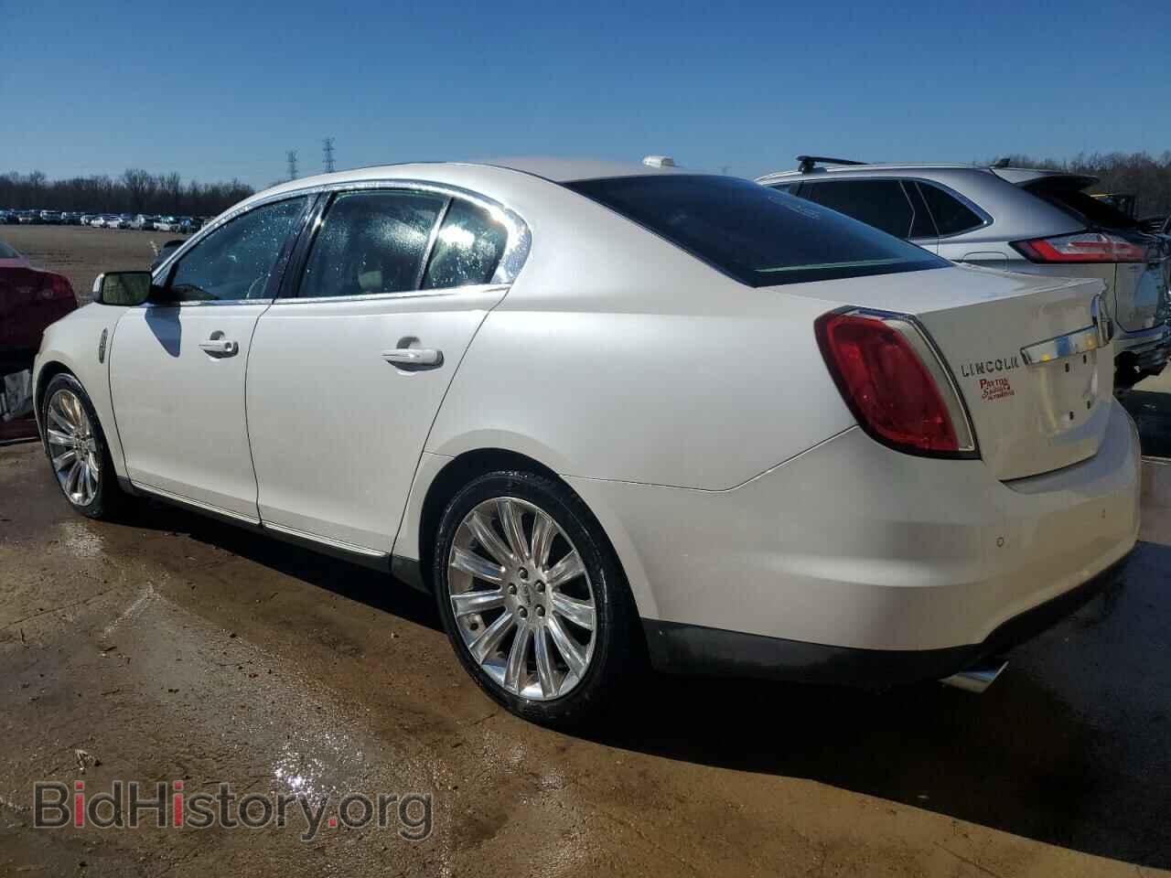 2010 LINCOLN MKS - VIN: 1LNHL9DR9AG608840 - Фото 2